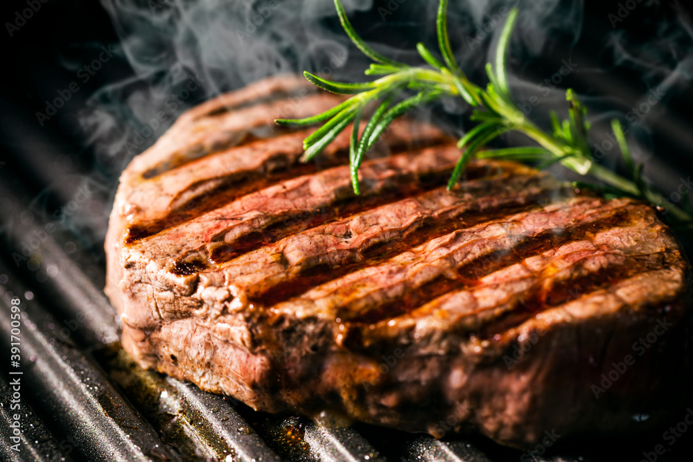 国産和牛ヒレステーキのグリル Grilled Wagyu fillet steak 国産和牛ヒレステーキのグリル Grilled Wagyu fillet steak