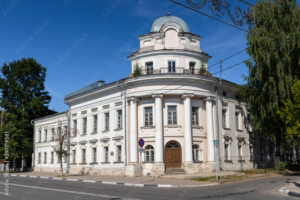 Tver. Historic building. Merchant Zubchaninov's house, 2nd half of the 18th century. Monument of early classicism.