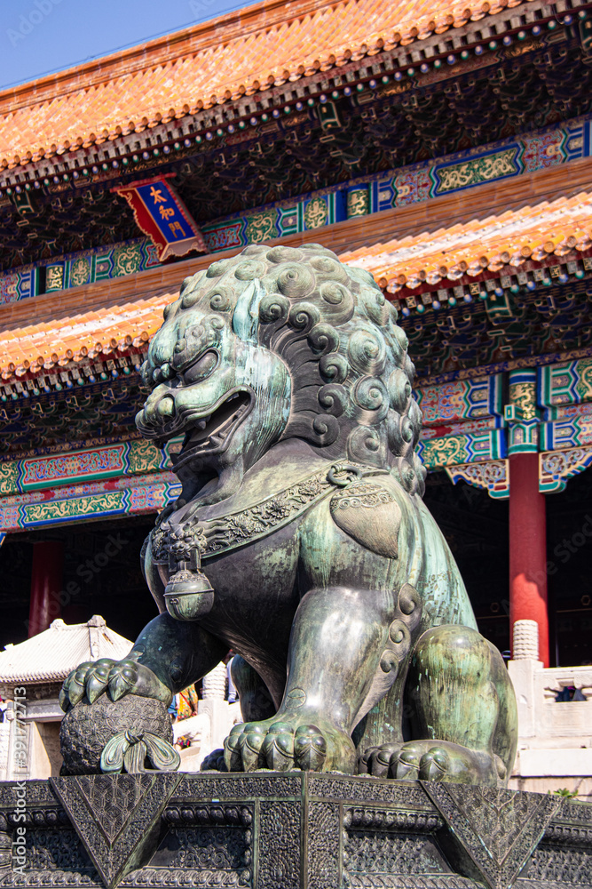 Lion de la Cité Interdite à Pékin, Chine Lion de la Cité Interdite à Pékin, Chine
