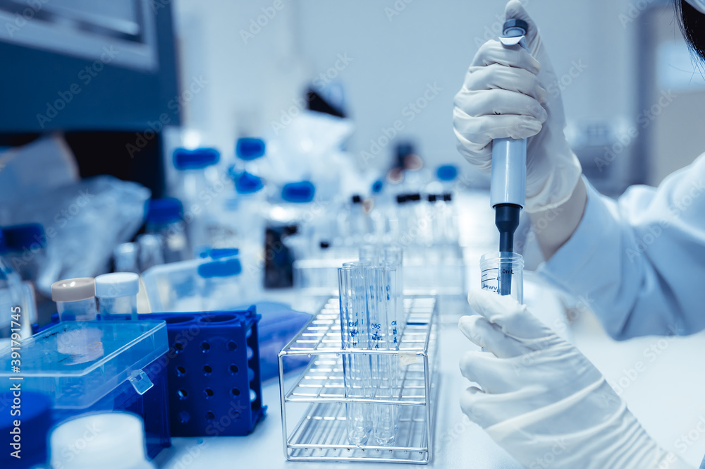 Chemists mixed up chemical to find antiretroviral drugs at the lab,Experiment to detect virus was found in the blood,Developers of potential medicines and vaccines against COVID-19 Chemists mixed up chemical to find antiretroviral drugs at the lab,Experiment to detect virus was found in the blood,Developers of potential medicines and vaccines against COVID-19