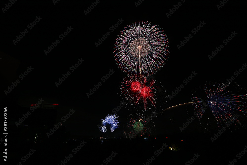 名古屋港水上芸術花火 名古屋港水上芸術花火