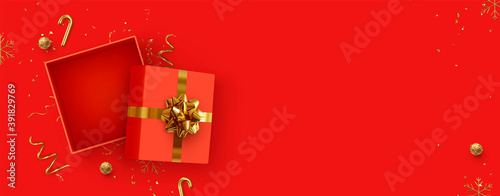 Christmas Empty Open gift box template. Xmas design Realistic decorative objects. Sale banner, surprise poster, flyer and brochure. mock up holiday. Celebrate birthday, anniversary, wedding. flat lay.