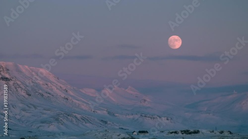 Moonrise, Snowy Pink Mountains, Videy Reykjavik, Timelapse photo