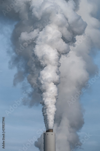 Klimawandel durch Kraftwerk mit starker Umweltverschutzung
