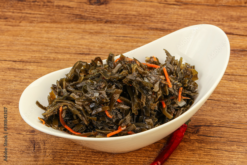 Seaweed cabbage with carrot and sesame Seaweed cabbage with carrot and sesame