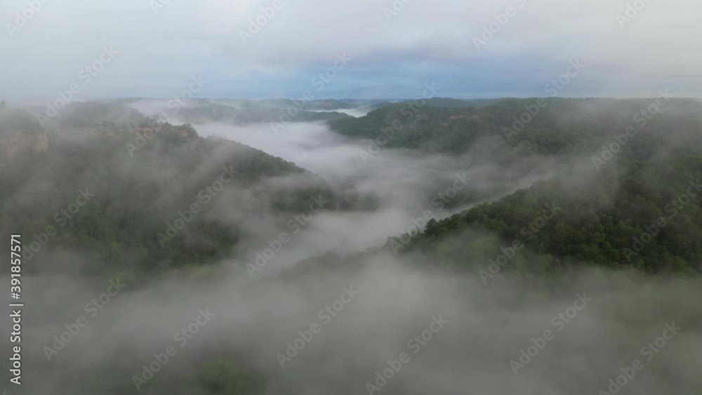 Foggy Misty Drone Flight Over the Red River Gorge Forest and Mountains Kentucky Foggy Misty Drone Flight Over the Red River Gorge Forest and Mountains Kentucky