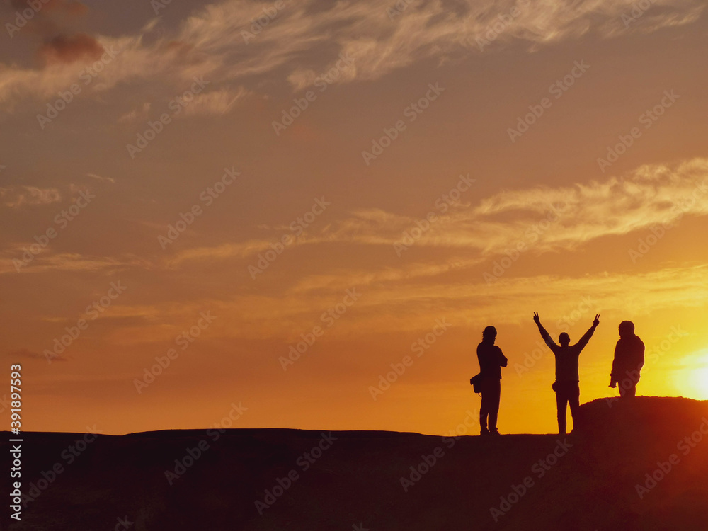 Fototapeta premium Silhouette in the desert of egypt