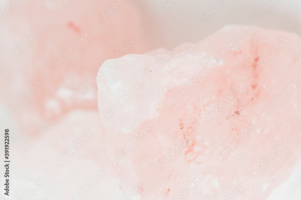 Fototapeta premium Natural and coarse pink Himalayan salt crystal rocks