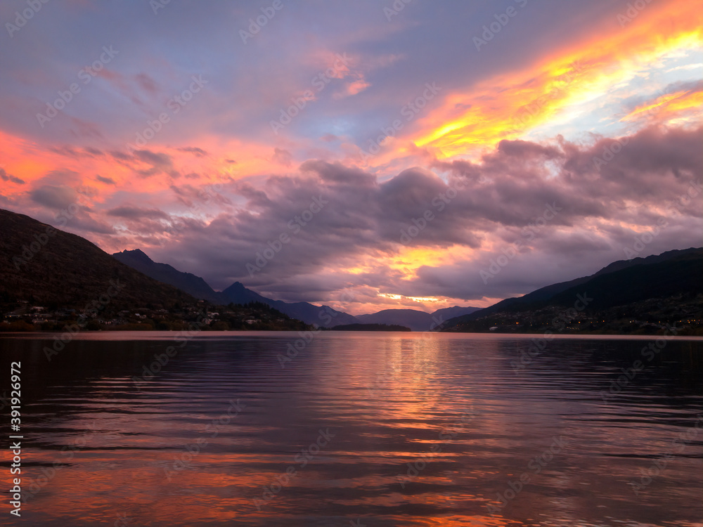 Sunset, Lake Wakatipu, Frankton, Queenstown, New Zealand Sunset, Lake Wakatipu, Frankton, Queenstown, New Zealand