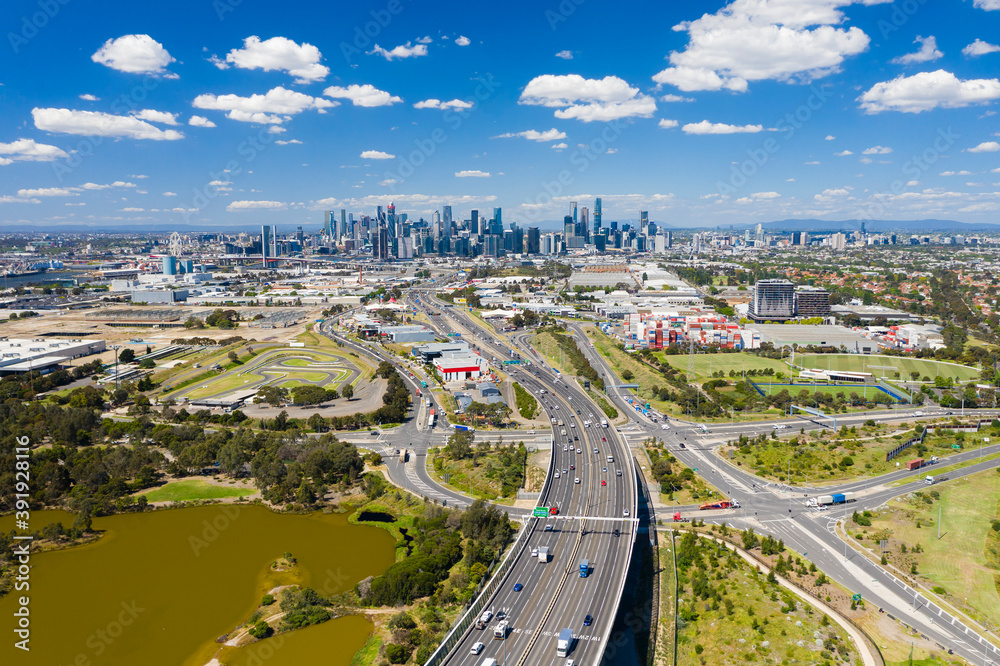 Fototapeta premium Aerial video of highway connected to Melbourne CBD in Australia
