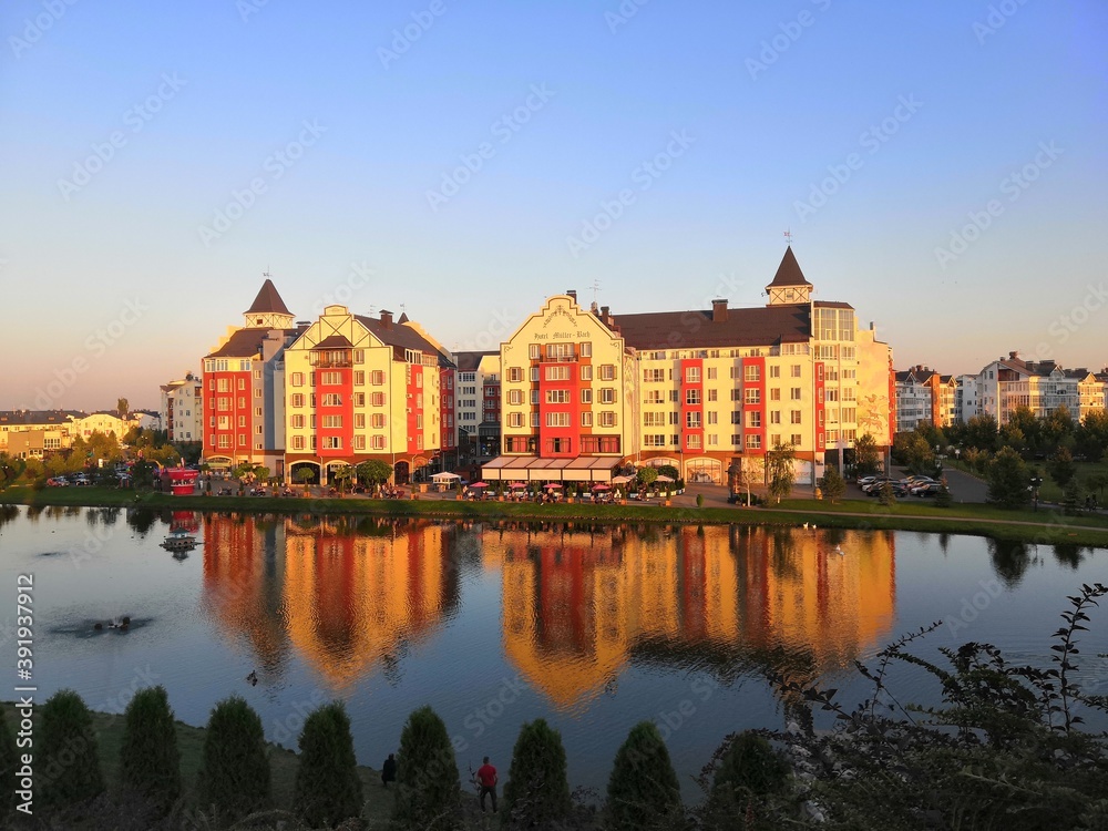 Fototapeta premium houses on the river bank