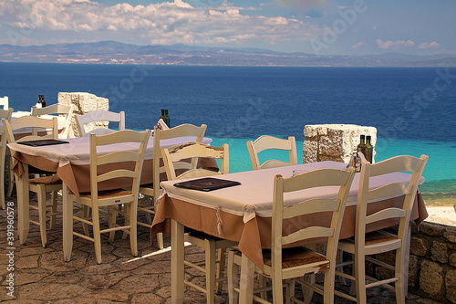 Restaurant en Grèce © Luc FLANDROIT