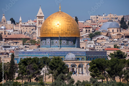 Vista de Jerusal  n y c  pula del Templo de la Roca  en Israel