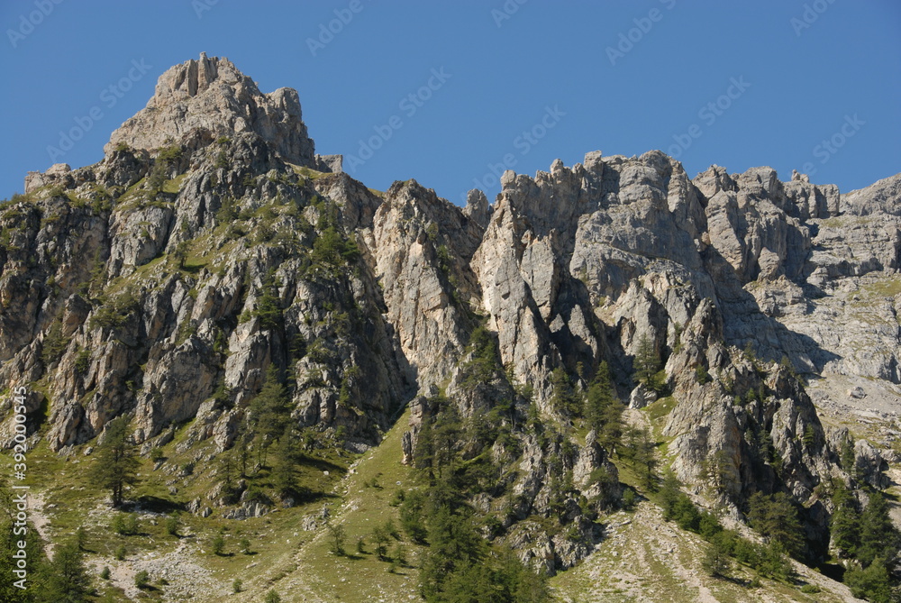  The Valle Stretta is a Franco-Italian valley between Névache in France and Bardonecchia in Italy. Mount Thabor is the highest peak, beautiful and important. 