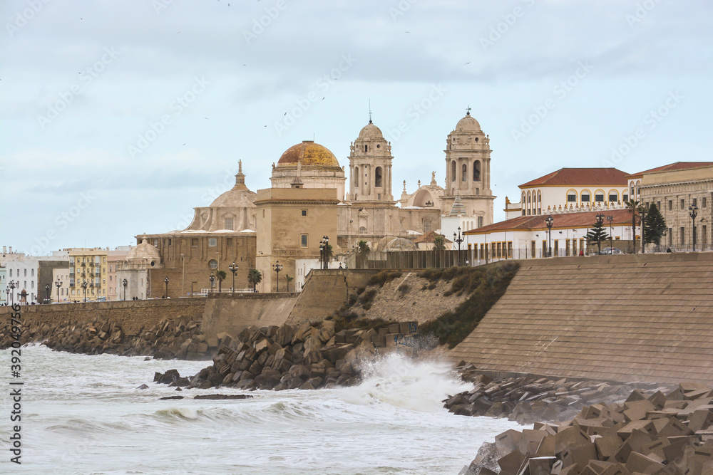 Fototapeta premium Embankment in Cadiz.