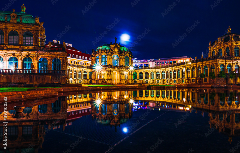 Fototapeta premium Zwinger of Dresden at night