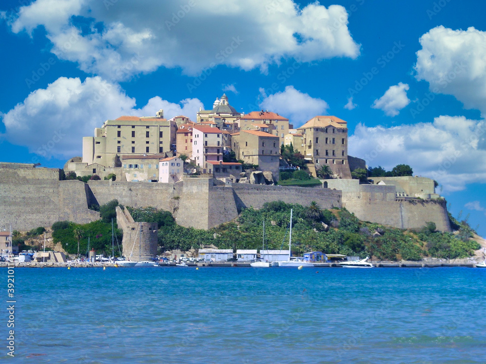 La cité de Clavi en Corse