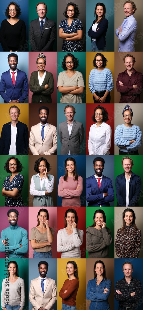 Obraz premium Group of beautiful people in front of a background