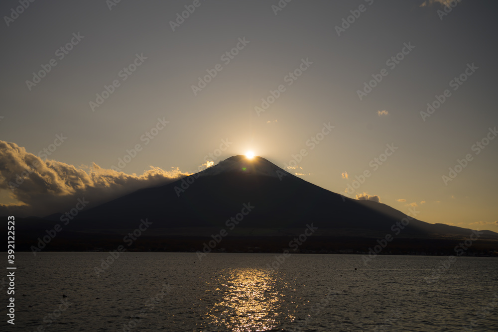 ダイヤモンド富士　2020年11月 山中湖から