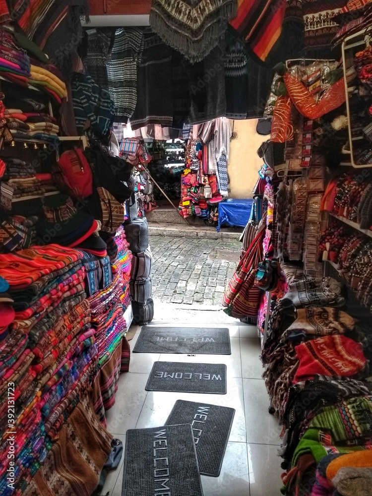 Tradicional Andean Clothing - La Paz, Bolivia, South America - The highest administrative capital in the world, resting on the Andes’ Altiplano plateau at more than 3,500m above sea level.