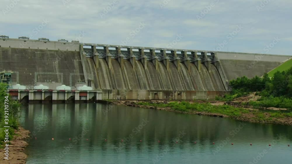 Lake Hartwell Dam on the Savannah River at Georgia, South Carolina border Lake Hartwell Dam on the Savannah River at Georgia, South Carolina border
