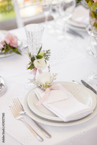 Wedding table with flowers for the newlyweds