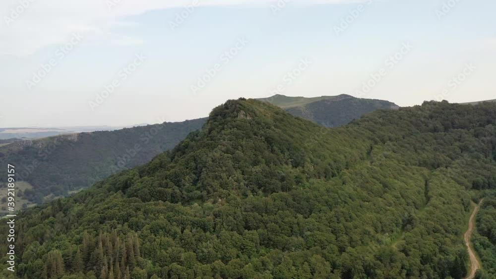Survol du Puy de Sancy en Auvergne (Puy-de-Dôme) Survol du Puy de Sancy en Auvergne (Puy-de-Dôme)