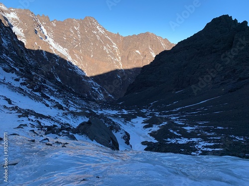 Wallpaper Mural mountains in the snow Torontodigital.ca