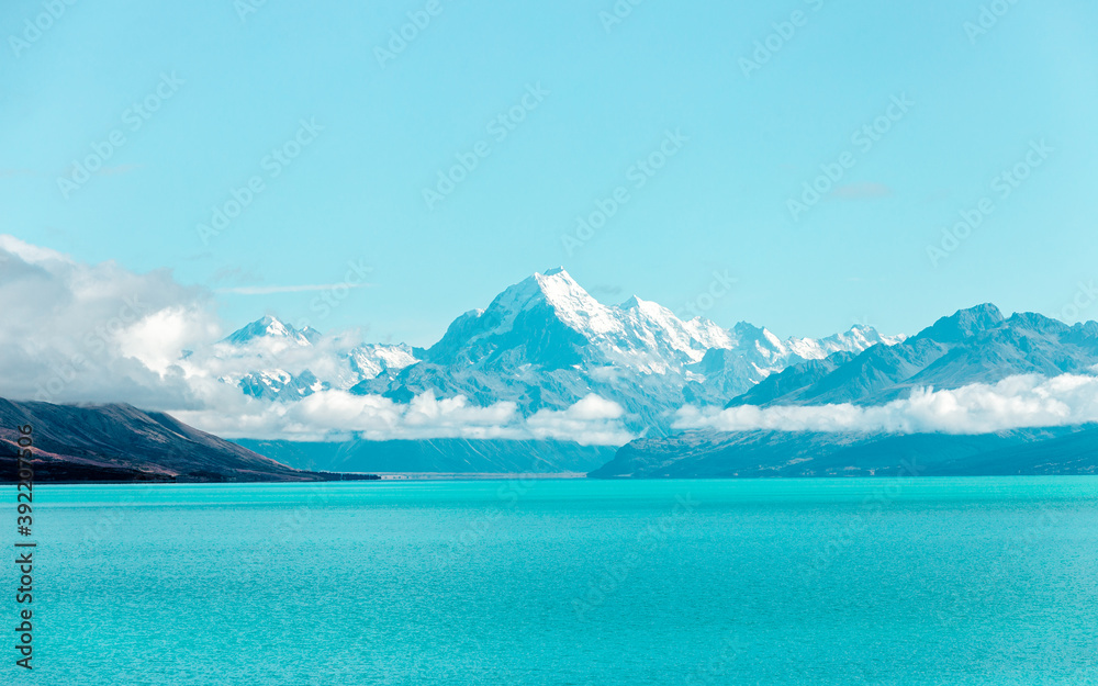 Pukaki Lake and Mount Cook in New Zealand.