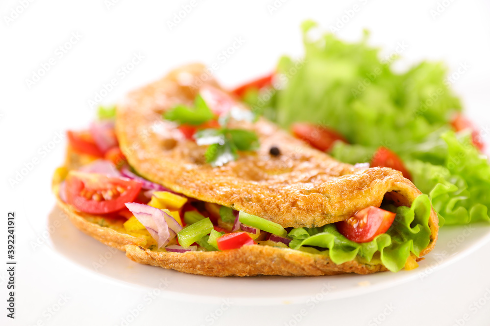 omelet with vegetable and lettuce