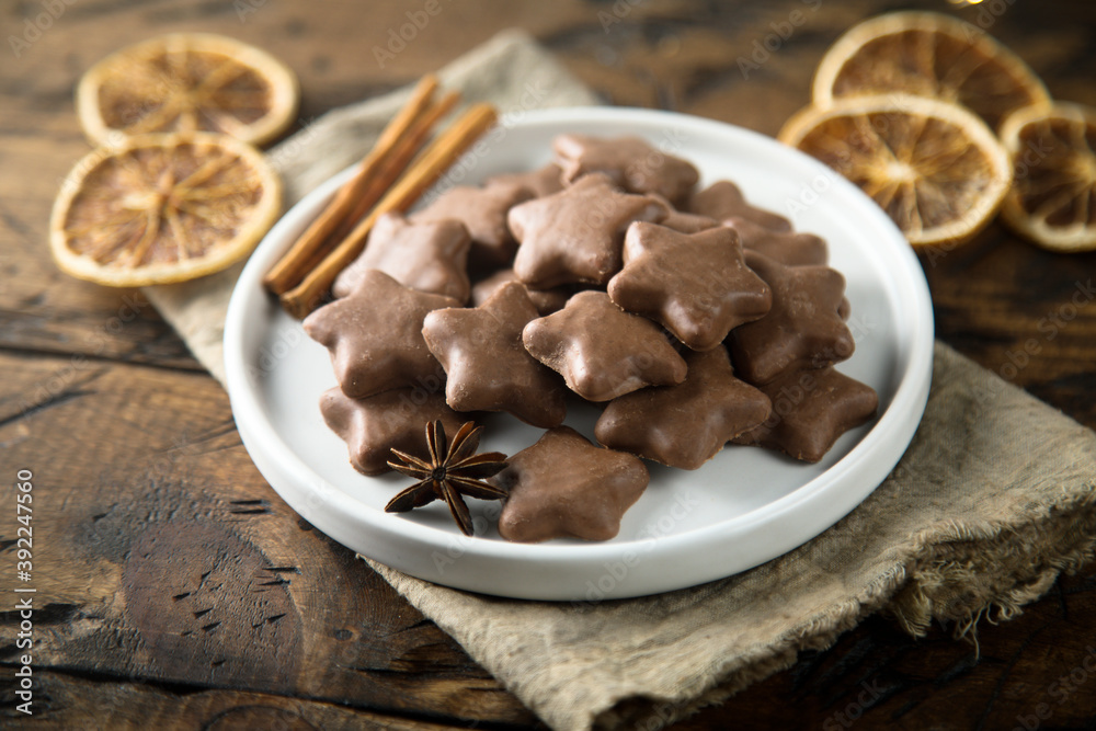 Traditional Christmas star-shaped gingerbread cookies Traditional Christmas star-shaped gingerbread cookies