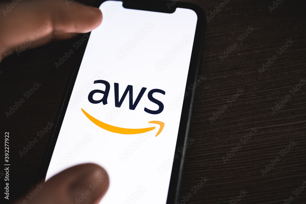 Amazon Web Services logo on the smartphone screen. Rostov-on-Don, Russia.  16 March 2020 Stock 写真 | Adobe Stock