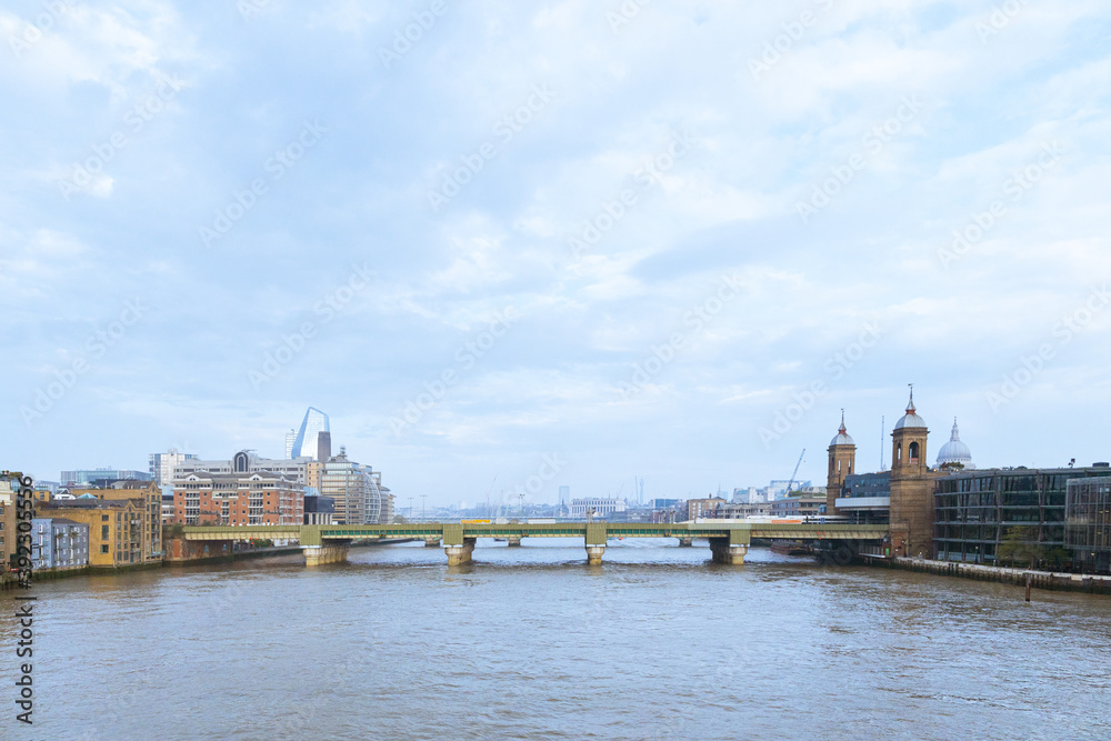 River Thames, Bridge and the cityscape