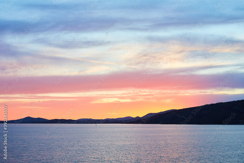 Fototapeta premium sunset over the sea