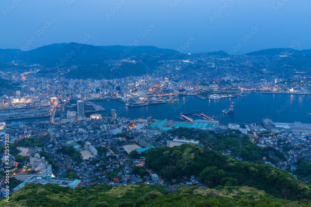 日本　長崎県長崎市、日本三大夜景の一つ、稲佐山山頂展望台からの夜景