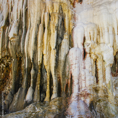 Tableau sur toile Detail of Garm Chashma thermal hot springs calcareous concretions in Tajikistan