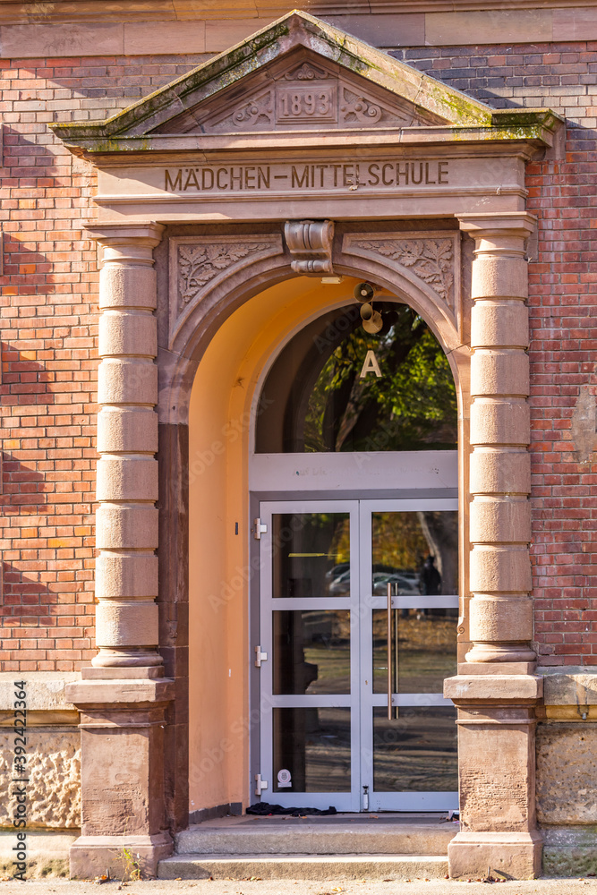Fototapeta premium Mädchen-Mittelschule in Esslingen am Neckar