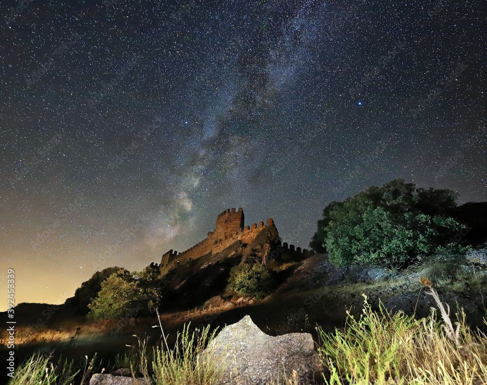 Fototapeta premium Castillo Via Lattea