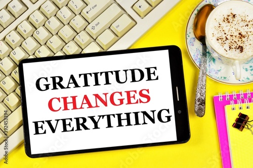 Gratitude changes everything. Text message on the smartphone screen. Expression of politeness, satisfaction, positive assessment of events.