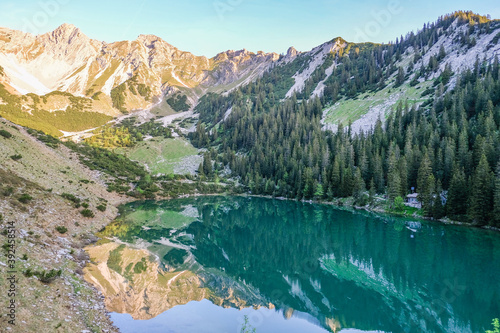 Fototapeta Naklejka Na Ścianę i Meble -  Beautiful blue lake in the Bavarian Alps