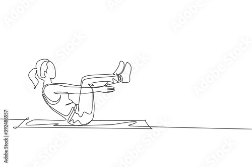 One continuous line drawing of young sporty woman working out lying sit up on the floor in fitness gym club center. Healthy fitness sport concept. Dynamic single line draw design vector illustration