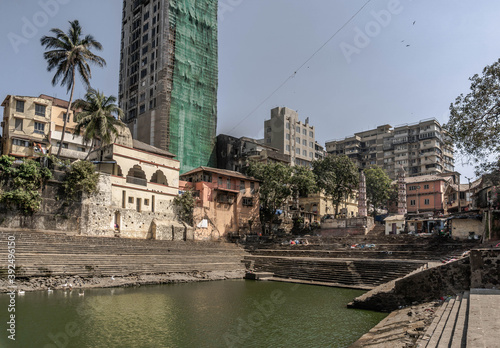 Banganga Tank is an ancient water reservoir that is part of the Valkeshwar temple complex at Malabar Hill in Mumbai in India © Roman