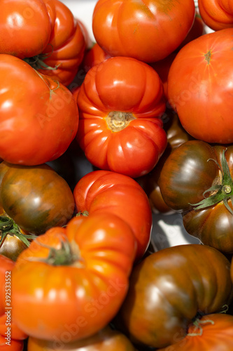 eye-catching delicious fresh red tomatoes
