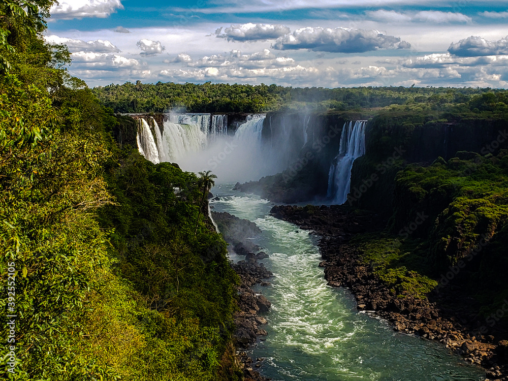 Fototapeta premium waterfall in the mountains