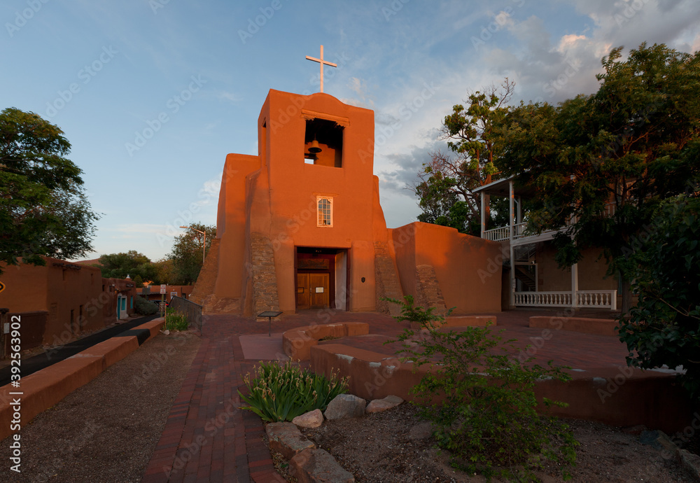 Naklejka premium San Miguel Chapel, Santa Fe, New Mexico