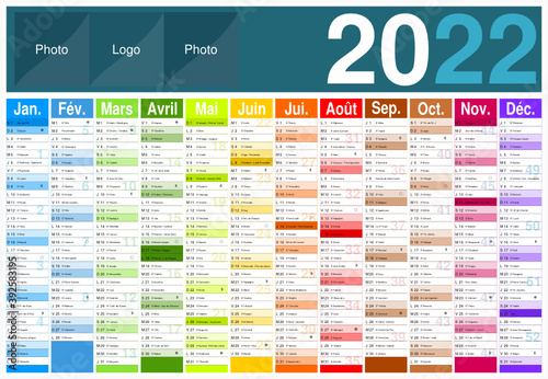 Calendrier 2022 12 mois au format 650 x 450 mm entièrement modifiable via calques et texte arial