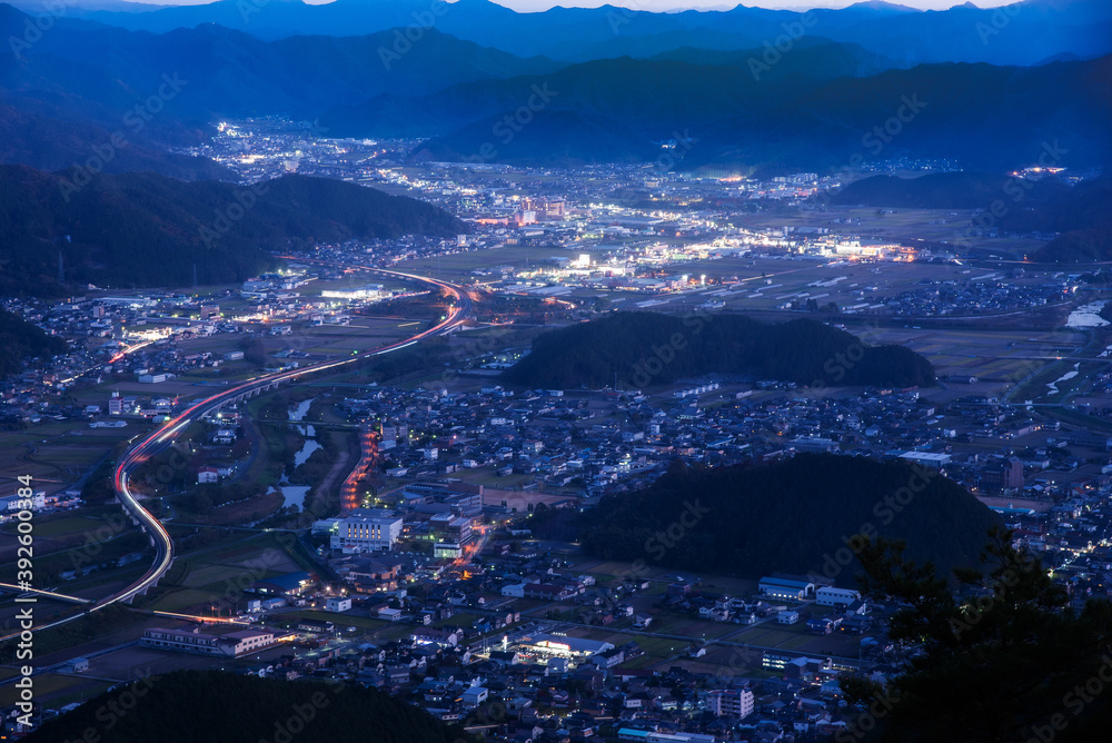 Φωτογραφία 兵庫県・丹波市の氷上町夜景