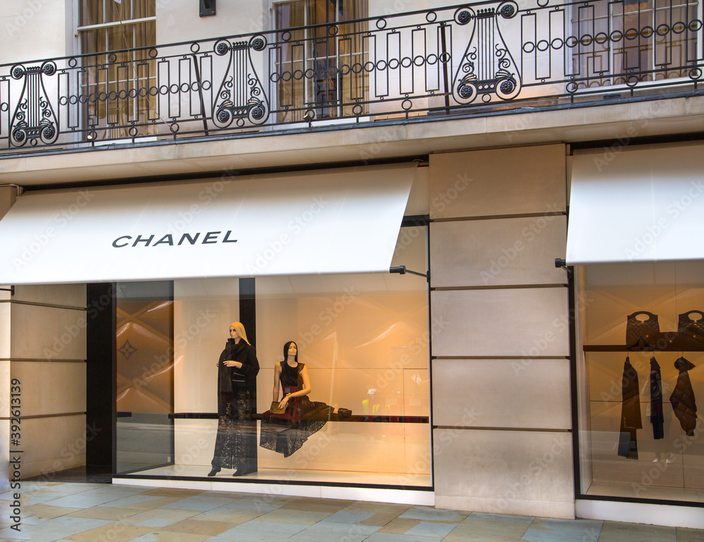 London, UK - August 13, 2019: Chanele logo and designer shop at Old Bond  street in Mayfair. Old Bond street is the best destination for designers  luxury brands and jewellery Stock Photo | Adobe Stock