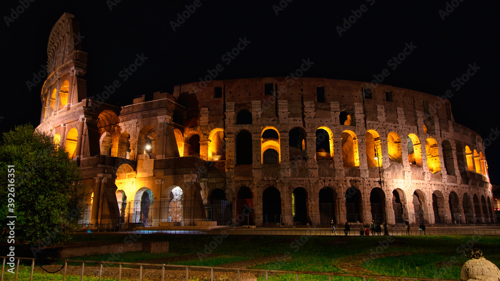 The symbol of Rome at night, the Colosseum