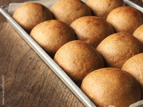 Brown dinner rolls